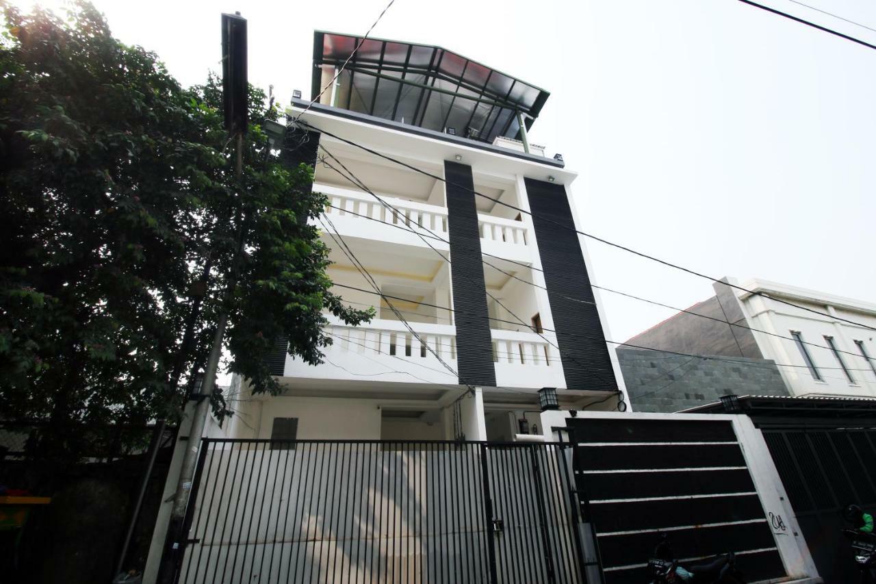 Kamar Keluarga Kampung Bali III Hostel Jakarta Buitenkant foto